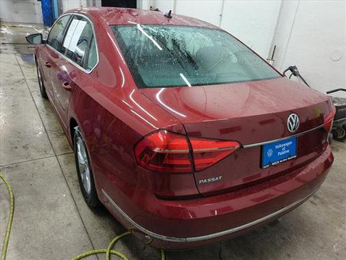 2016 Volkswagen Passat 1.8T S
