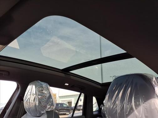 2025 Volkswagen Tiguan 2.0T SE R-Line Black 4MOTION