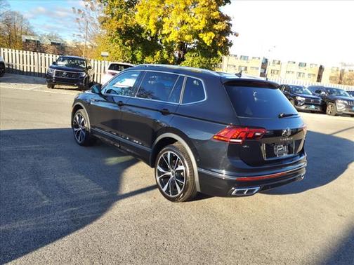 2024 Volkswagen Tiguan 2.0T SEL R-Line 4MOTION