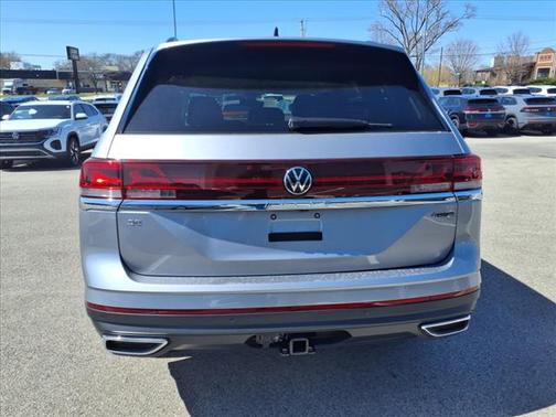 2025 Volkswagen Atlas 2.0T SE w/Technology 4MOTION