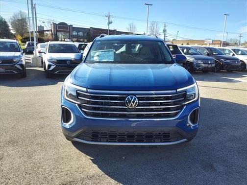2025 Volkswagen Atlas 2.0T SE w/Technology 4MOTION