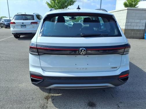 2025 Volkswagen Taos S 4MOTION