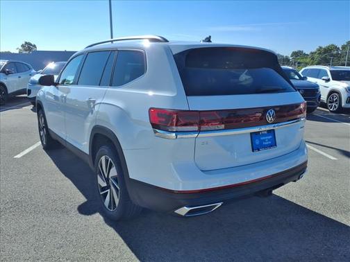 2025 Volkswagen Atlas 2.0T SE w/Technology 4MOTION