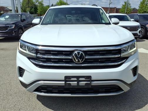 Pure White 2021 Volkswagen Atlas 3.6L SE w/Technology