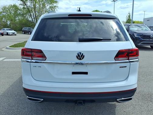 Pure White 2021 Volkswagen Atlas 3.6L SE w/Technology