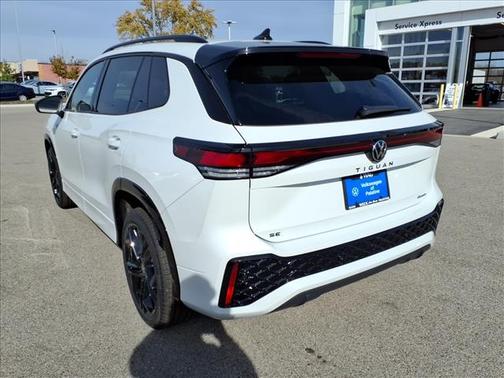 2026 Volkswagen Tiguan 2.0T SE R-Line Black 4MOTION