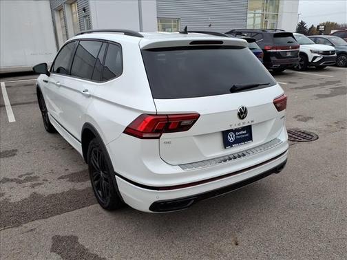 2022 Volkswagen Tiguan 2.0T SE R-Line Black 4MOTION