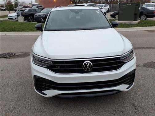 2022 Volkswagen Tiguan 2.0T SE R-Line Black 4MOTION