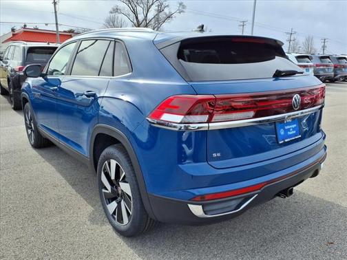2025 Volkswagen Atlas Cross Sport 2.0T SE w/Technology 4MOTION