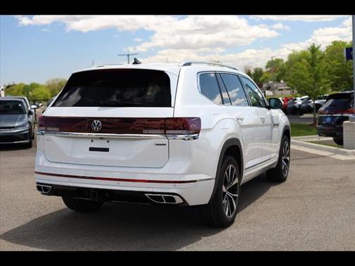 2025 Volkswagen Atlas 2.0T SEL Premium R-Line 4MOTION