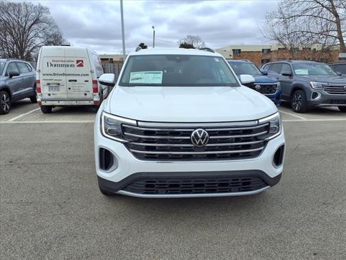 2025 Volkswagen Atlas 2.0T SE