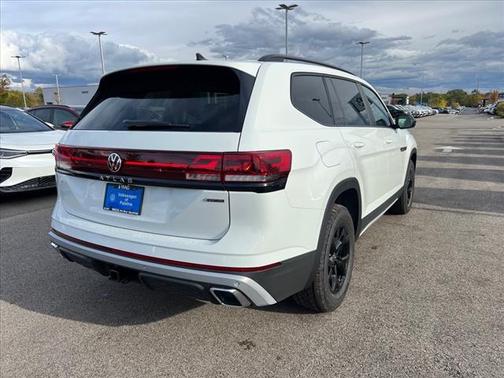 2025 Volkswagen Atlas Peak Edition 4Motion