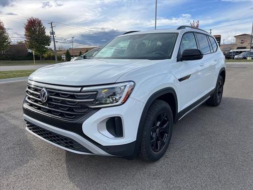 2025 Volkswagen Atlas Peak Edition 4Motion