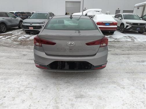2020 Hyundai ELANTRA SEL