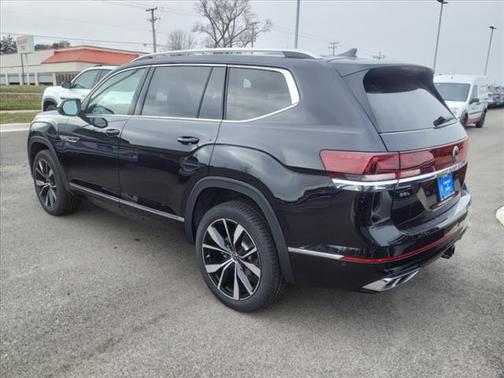 2025 Volkswagen Atlas 2.0T SEL Premium R-Line 4MOTION