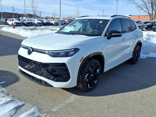 2026 Volkswagen Tiguan 2.0T SE R-Line Black 4MOTION