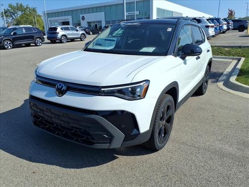 2025 Volkswagen Taos 1.5T SE Black