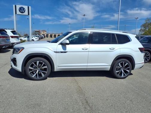 2025 Volkswagen Atlas 2.0T SEL Premium R-Line 4MOTION