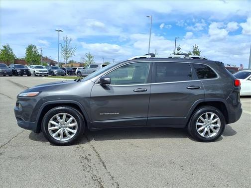 Brilliant Black Crystal Pearlcoat 2014 Jeep Cherokee Limited