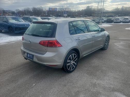 2015 Volkswagen Golf Auto TSI SE