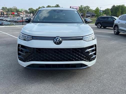 2025 Volkswagen Tiguan 2.0T SEL R-Line 4MOTION