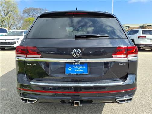 Deep Black Pearl 2023 Volkswagen Atlas 3.6L SEL Premium