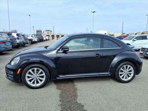 2018 Volkswagen Beetle 2.0T SE