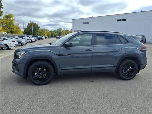 2026 Volkswagen Atlas Cross Sport 2.0T SEL