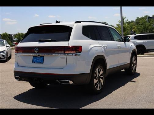 2025 Volkswagen Atlas 2.0T SE w/Technology 4MOTION