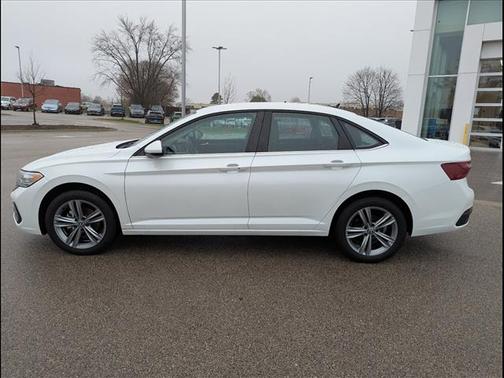 Opal White Pearl Effect 2023 Volkswagen Jetta 1.5T SE