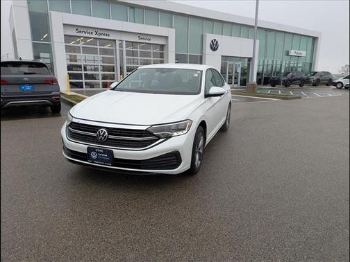 Opal White Pearl Effect 2023 Volkswagen Jetta 1.5T SE
