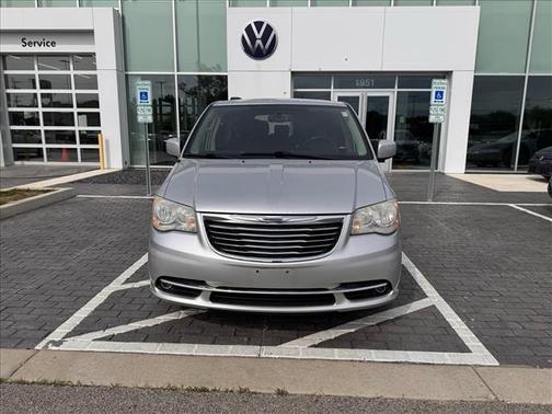 Bright Silver Metallic Clearcoat 2012 Chrysler Town & Country Touring