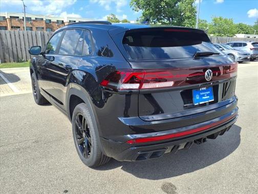 2025 Volkswagen Atlas Cross Sport 2.0T SEL