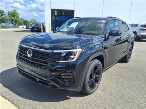 2025 Volkswagen Atlas Cross Sport 2.0T SEL