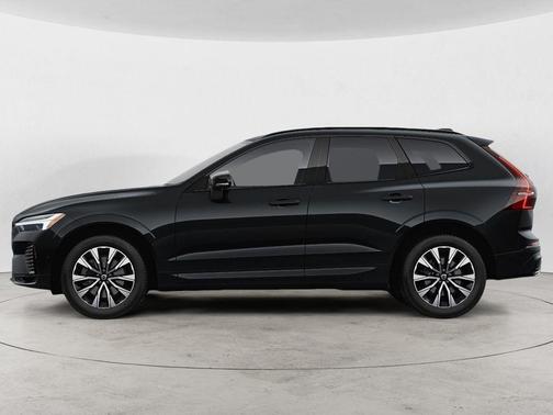 Onyx Black Metallic 2024 Volvo XC60 B5 Plus Dark Theme