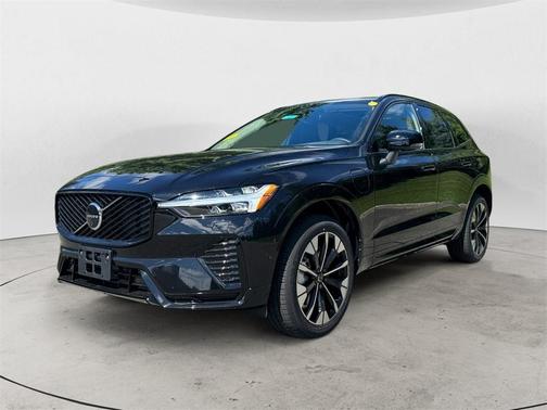 2026 Volvo XC60 Plug-In Hybrid T8 Plus