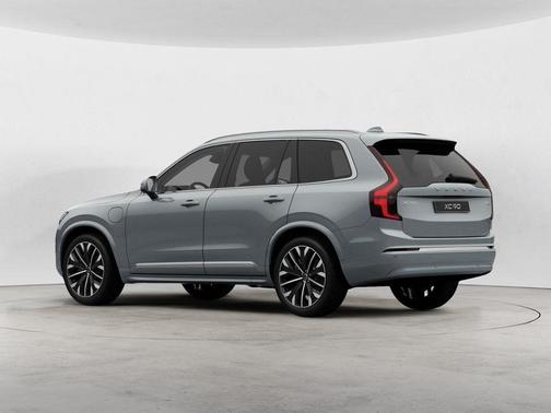 2026 Volvo XC90 Plug-In Hybrid T8 Ultra 7-Seater