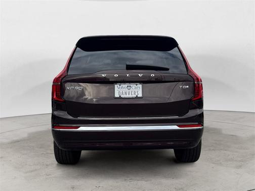 2026 Volvo XC90 Plug-In Hybrid T8 Plus 7-Seater
