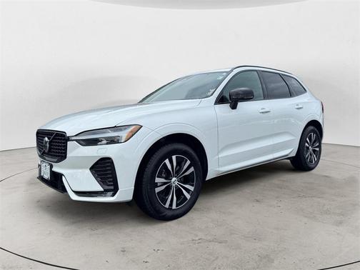 2025 Volvo XC60 B5 Core