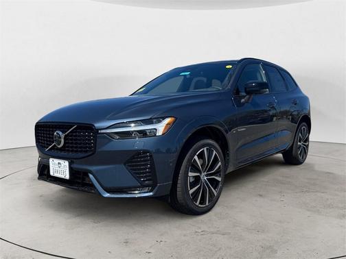 2025 Volvo XC60 B5 Plus