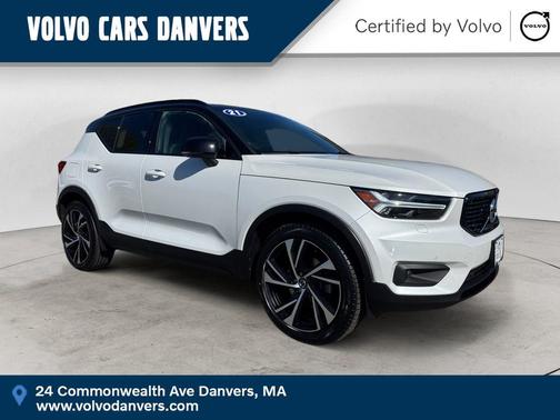 Crystal White 2021 Volvo XC40 T5 R-Design