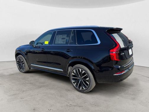 Onyx Black 2026 Volvo XC90 B6 Plus 7-Seater