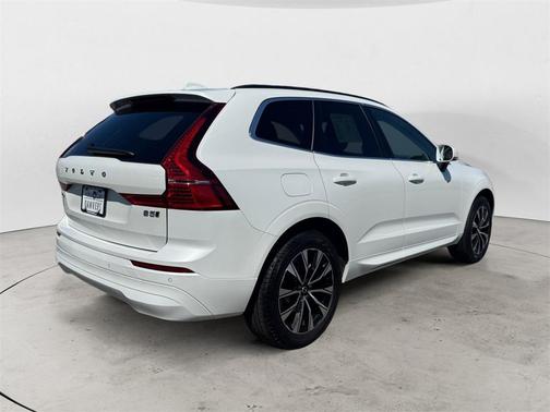 2023 Volvo XC60 B5 Core