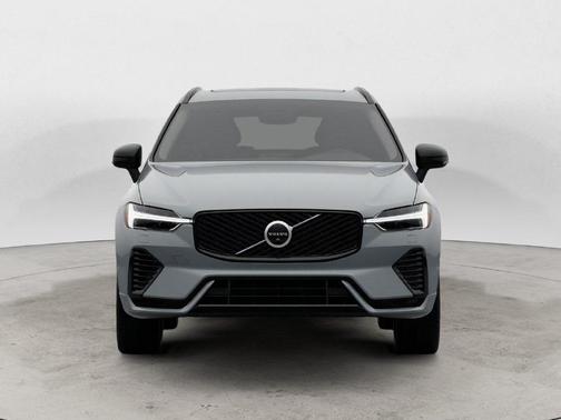 Vapour Grey 2027 Volvo XC60 T8 ULTRA