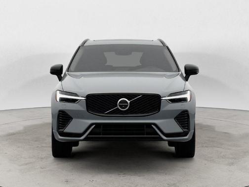 Vapour Grey 2027 Volvo XC60 T8 ULTRA
