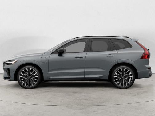 Vapour Grey 2027 Volvo XC60 T8 ULTRA