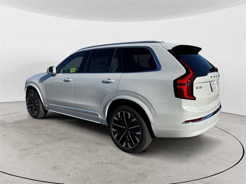 2026 Volvo XC90 B6 Ultra 7-Seater