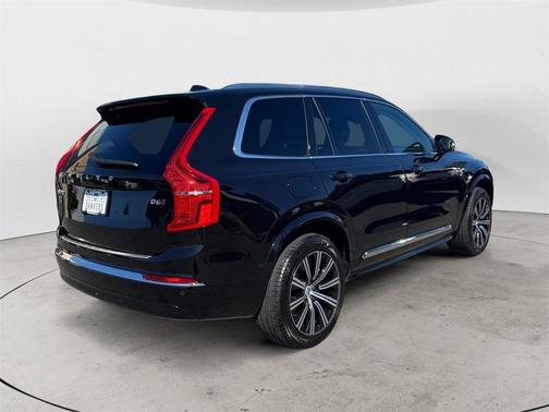 2024 Volvo XC90 B6 Plus Bright Theme 7-Seater