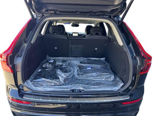 Onyx Black 2026 Volvo XC60 B5 Ultra