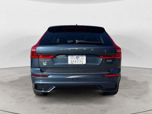 Denim Blue Metallic 2024 Volvo XC60 B5 Ultimate Dark Theme